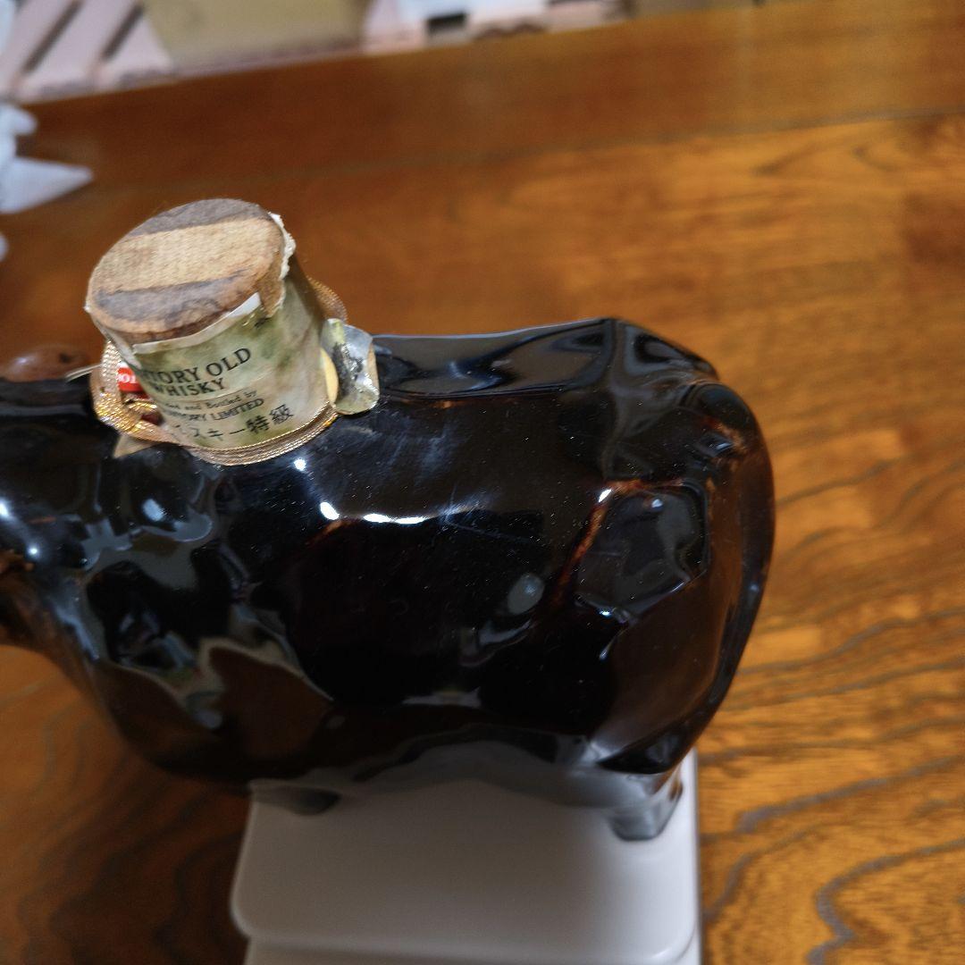 干支ボトル　丑年　昭和60年古酒Old Whisky 牛の陶器ボトル 750ml