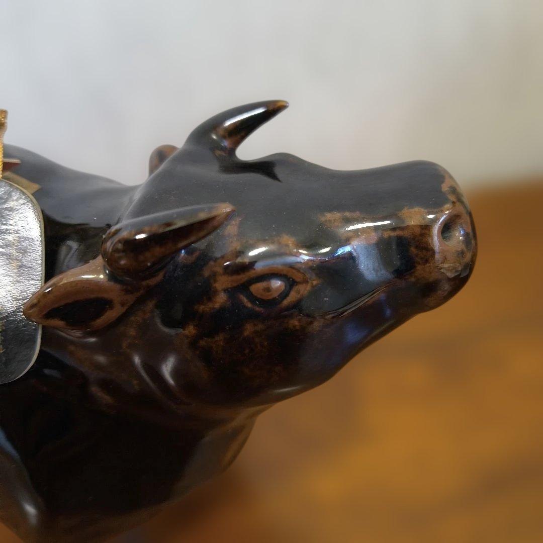 干支ボトル　丑年　昭和60年古酒Old Whisky 牛の陶器ボトル 750ml