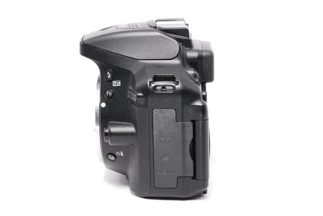 WiFiで楽々転送◆Nikon D5300◆一眼レフカメラ◆高性能AF-Pレンズ