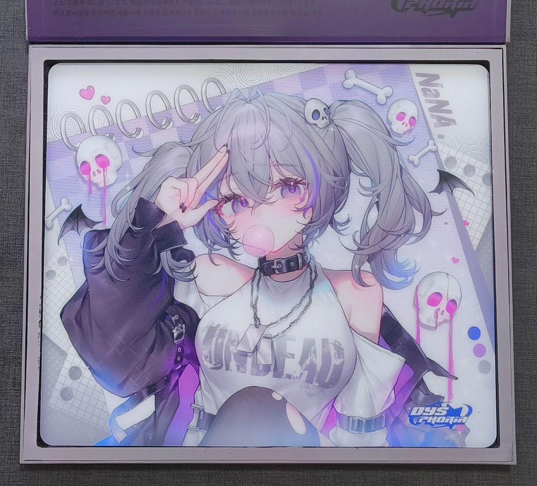 DYSPHORIA NANA ガラスマウスパッド