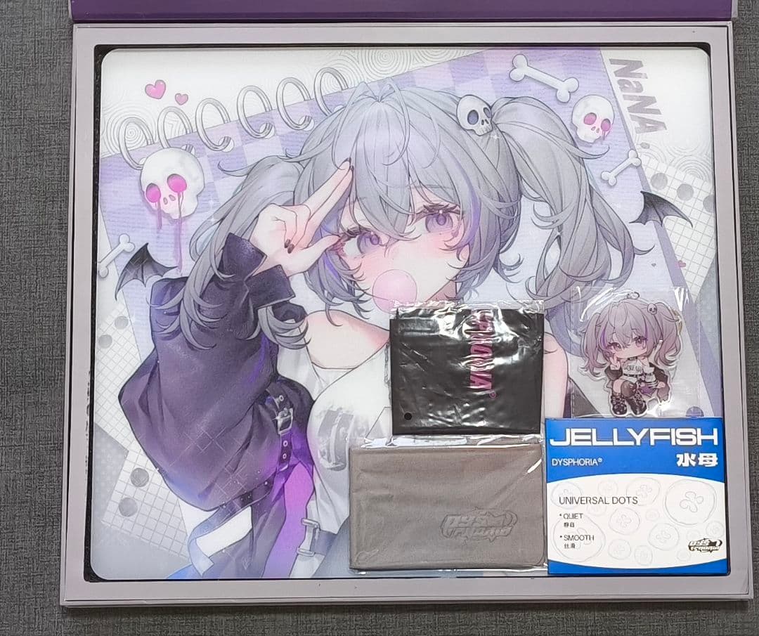 DYSPHORIA NANA ガラスマウスパッド