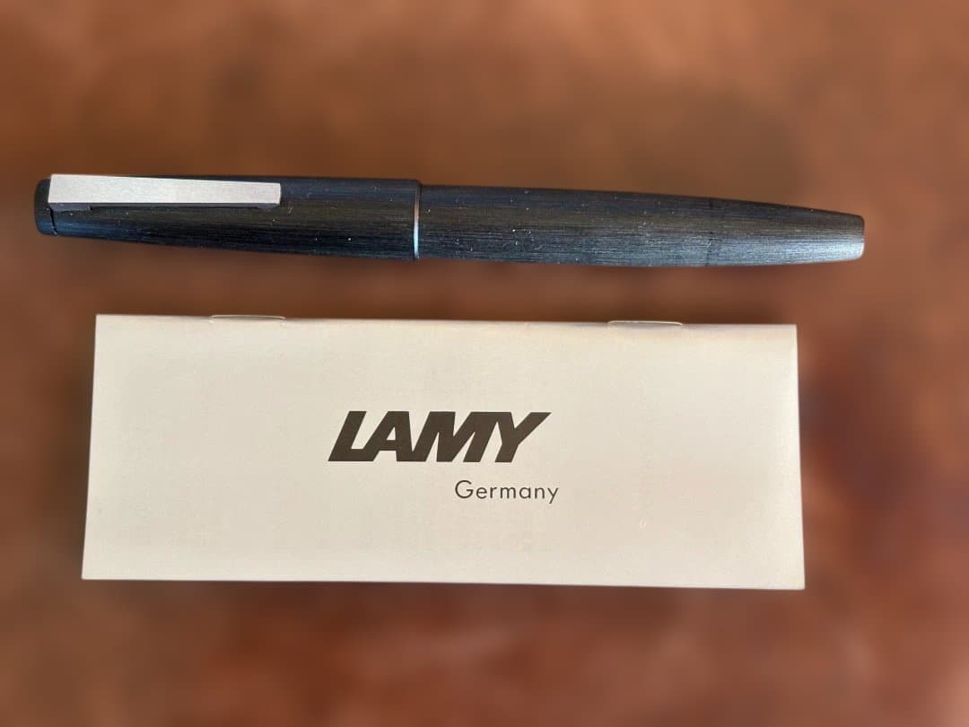 B*t様 LAMY2000 万年筆 nib:M