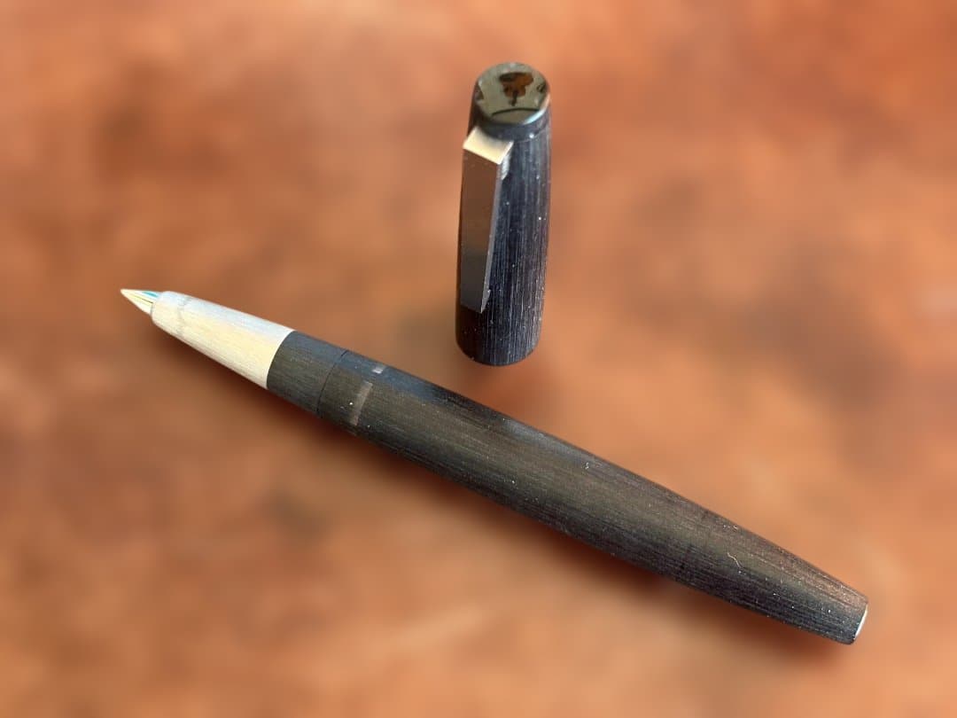 B*t様 LAMY2000 万年筆 nib:M