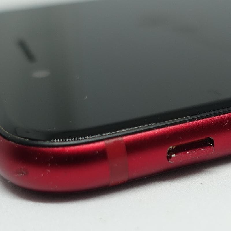 iPhone SE 第3世代 au 64GB SIMフリー