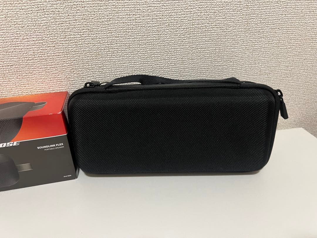 BOSE SoundLink Flex 2nd Genケース付