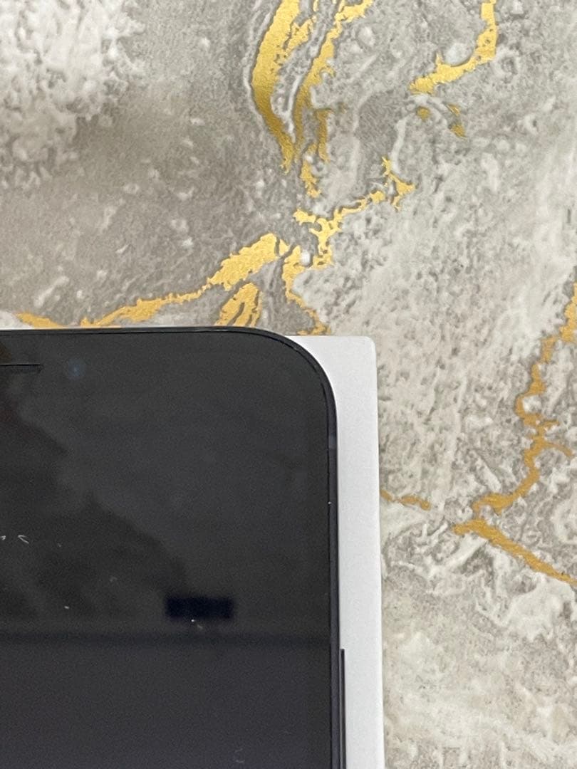 【美品】iPhone 12 64GB