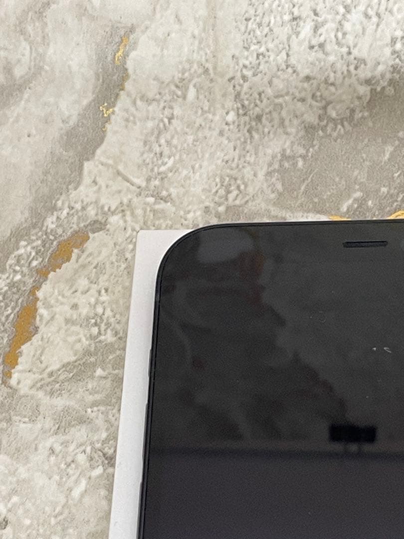 【美品】iPhone 12 64GB