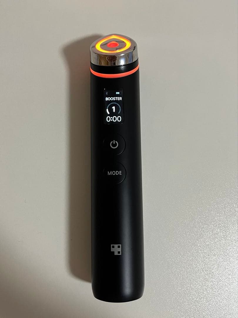 メディキューブ　BOOOSTER PRO 美顔器 ブラック　くま付き