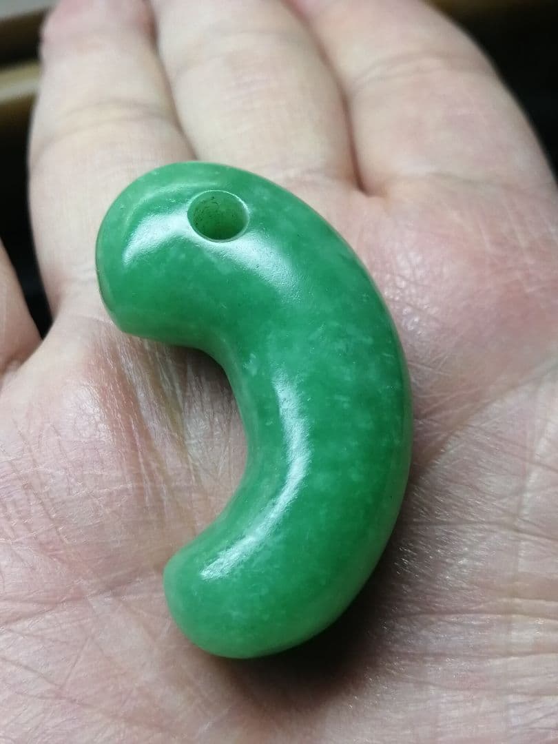 ★【カワハラ】古墳期『糸魚川翡翠勾玉』出土品。4.8cm【超琅玕翡翠】