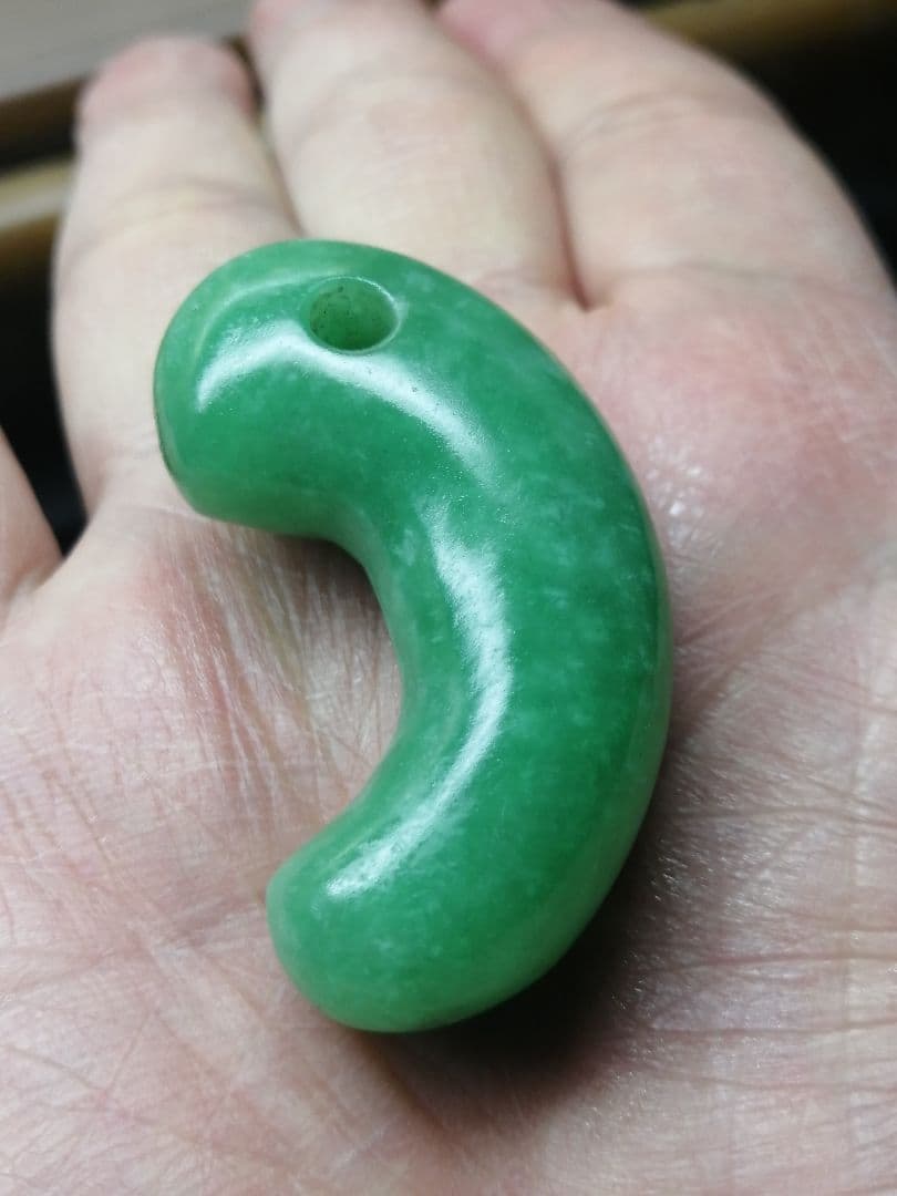 ★【カワハラ】古墳期『糸魚川翡翠勾玉』出土品。4.8cm【超琅玕翡翠】