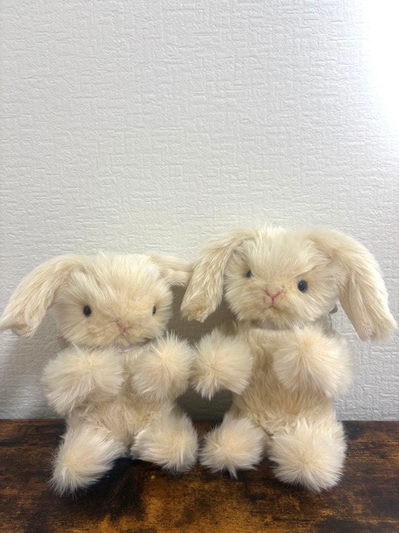 ハンドメイド ぬいぐるみ うさぎ　寄り添ううさぎ ちいさめ　単体　一点もの