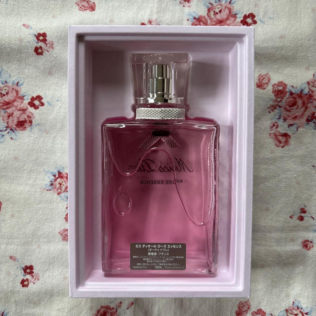 ミス　ディオール　ローズ　エッセンス〈オードゥトワレ〉　100mL