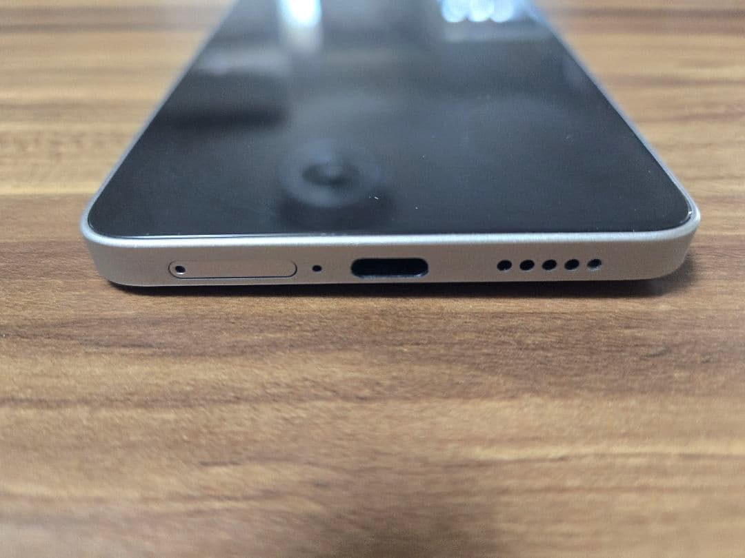 Xiaomi POCO F6 12＋512GB チタニウムカラー