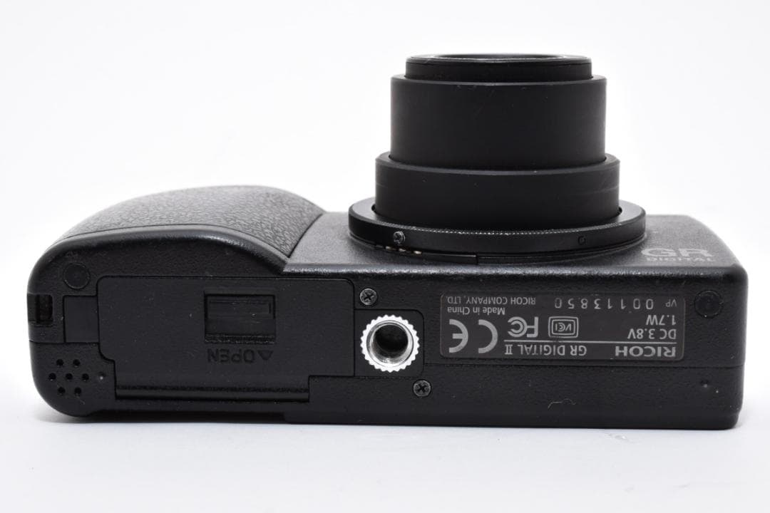 ＜1140＞並品 RICOH GR DIGITAL II 液晶影/小カビ