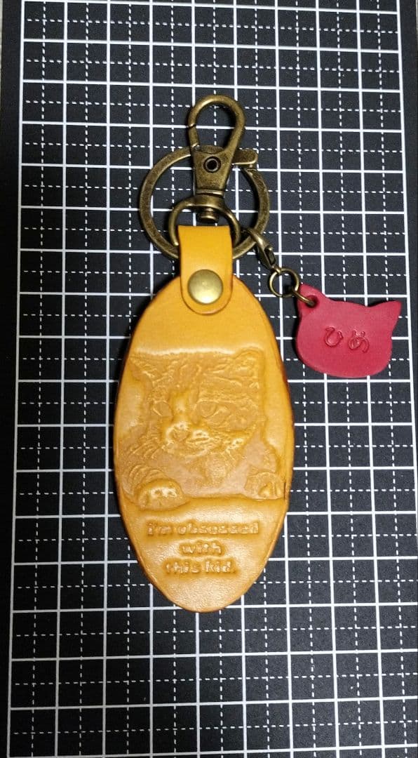 専用 本革レザー猫ちゃんAタイプキーホルダーアンティーク加工ハンドメイド