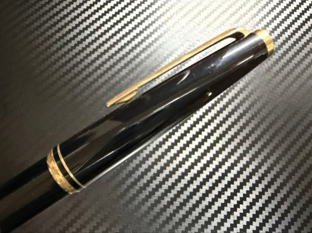 未使用に近い モンブラン No.221 万年筆 ブラック M 中字 両用式