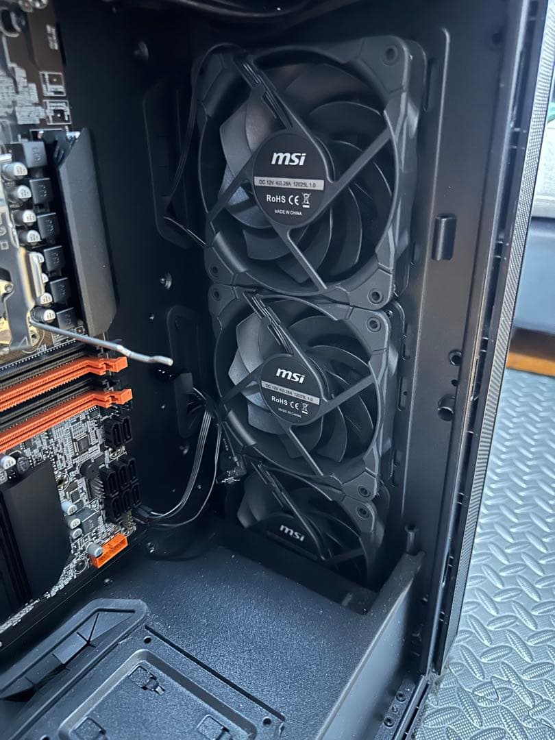 PCケース 透明サイドパネル