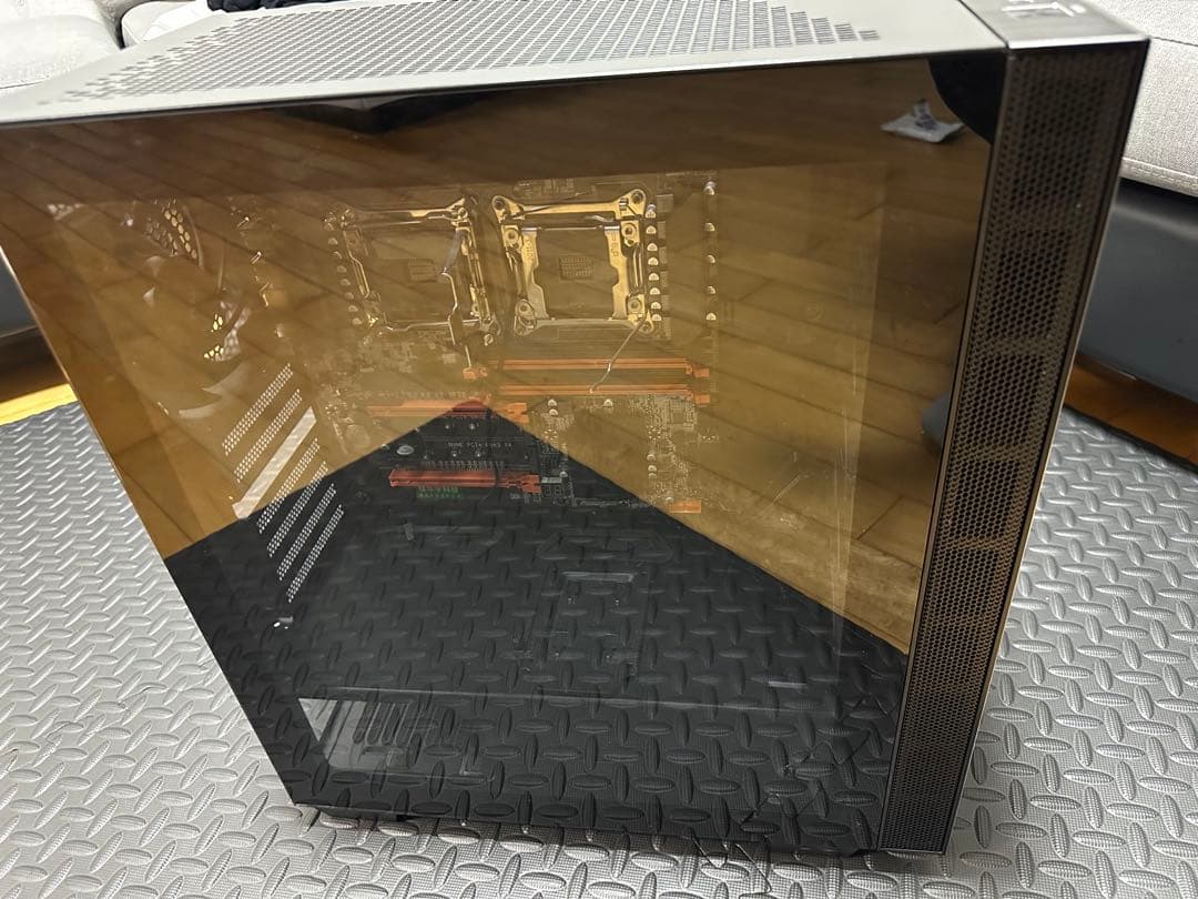PCケース 透明サイドパネル