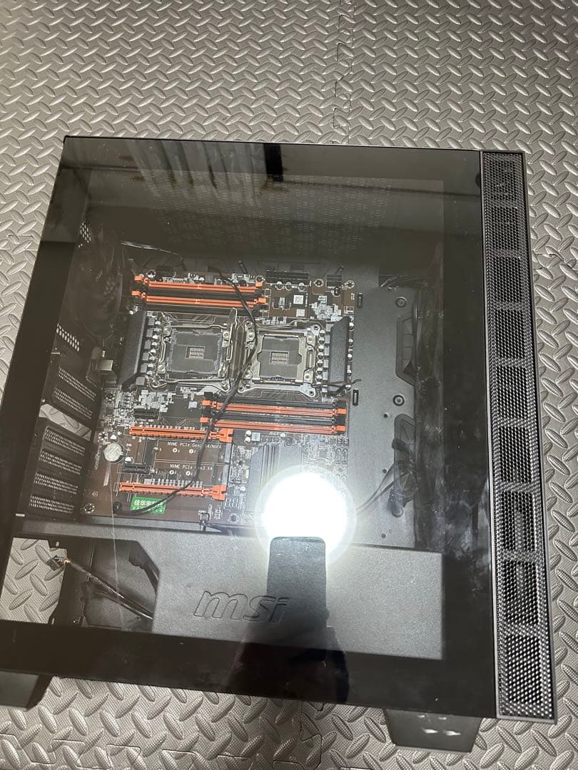 PCケース 透明サイドパネル