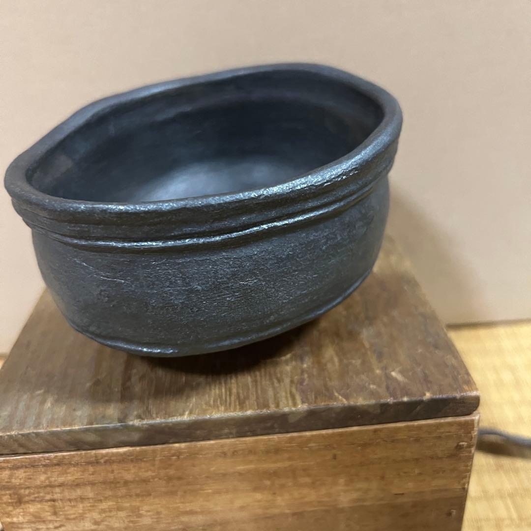 人間国宝　荒川豊蔵作　瀬戸黒茶碗　共箱