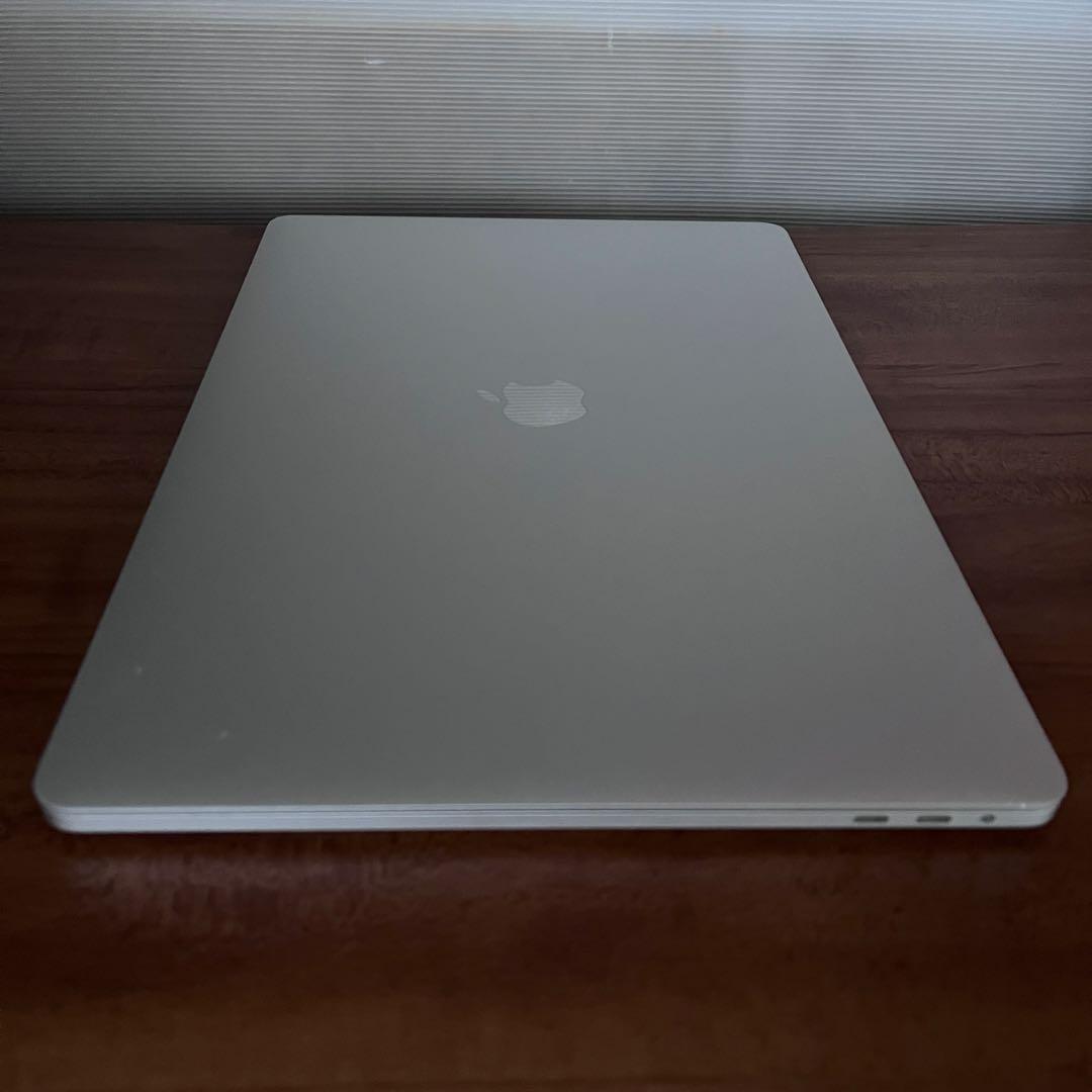 MacBookPro 15インチ 2019Corei716GB SSD256GB