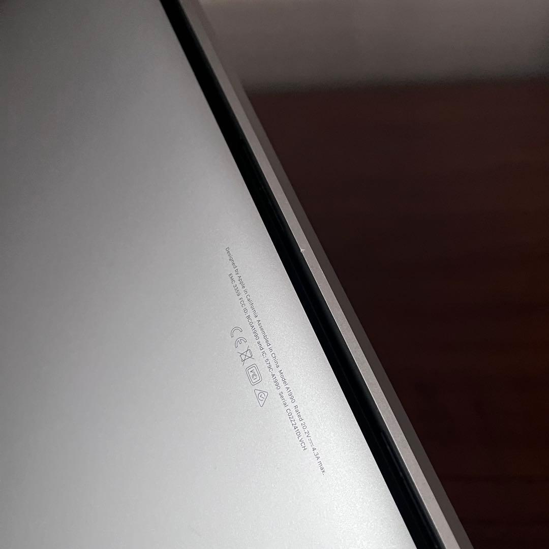 MacBookPro 15インチ 2019Corei716GB SSD256GB