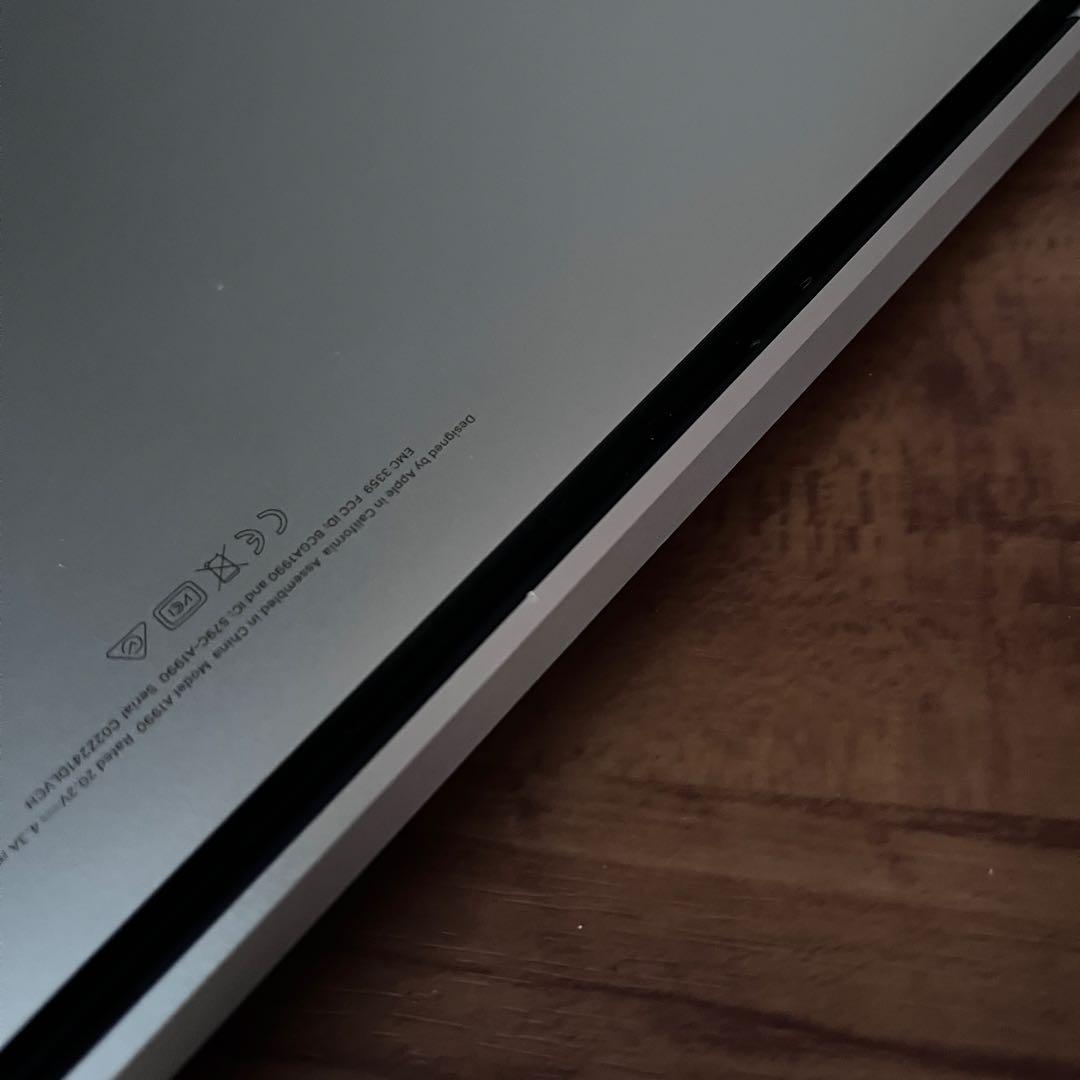 MacBookPro 15インチ 2019Corei716GB SSD256GB