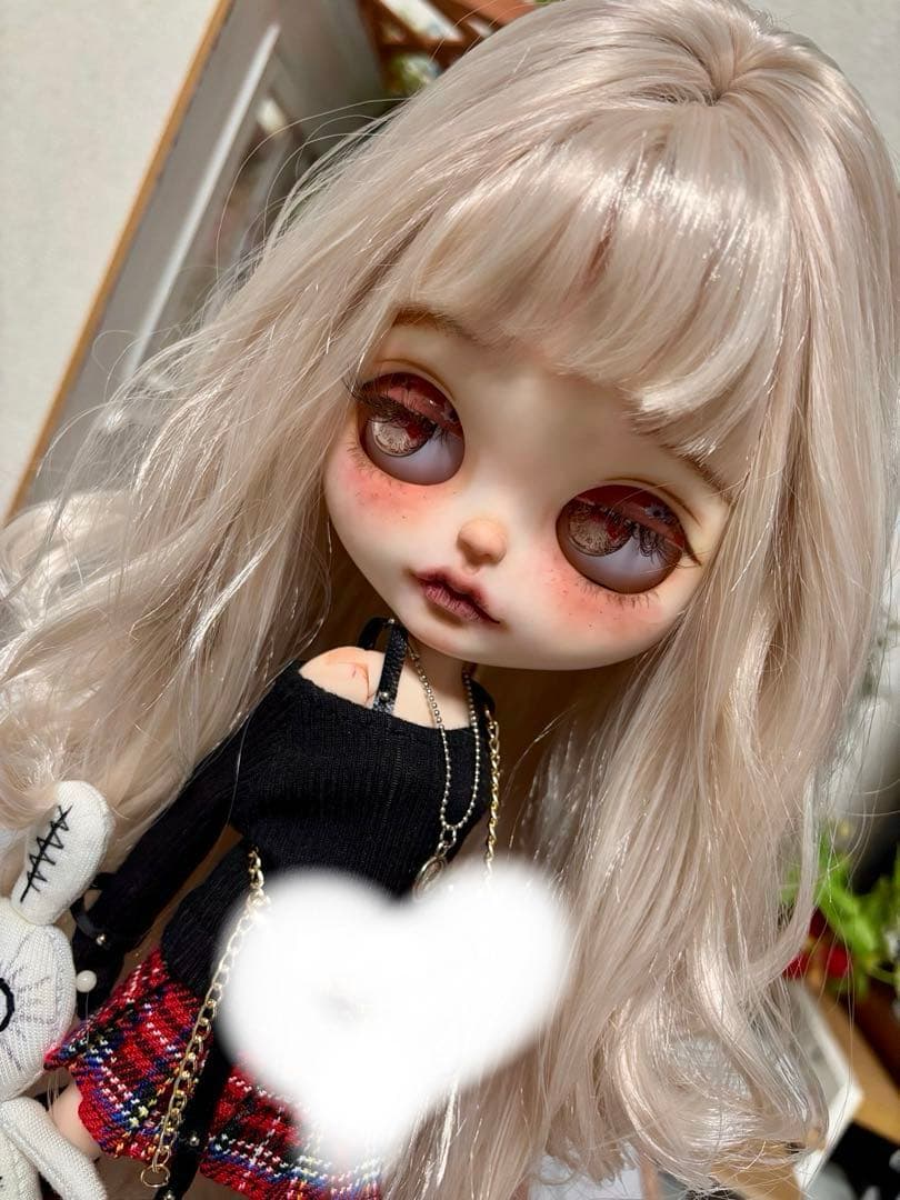 ♡ カスタムアイシードール　ネオサイズ　白肌　そばかすあり