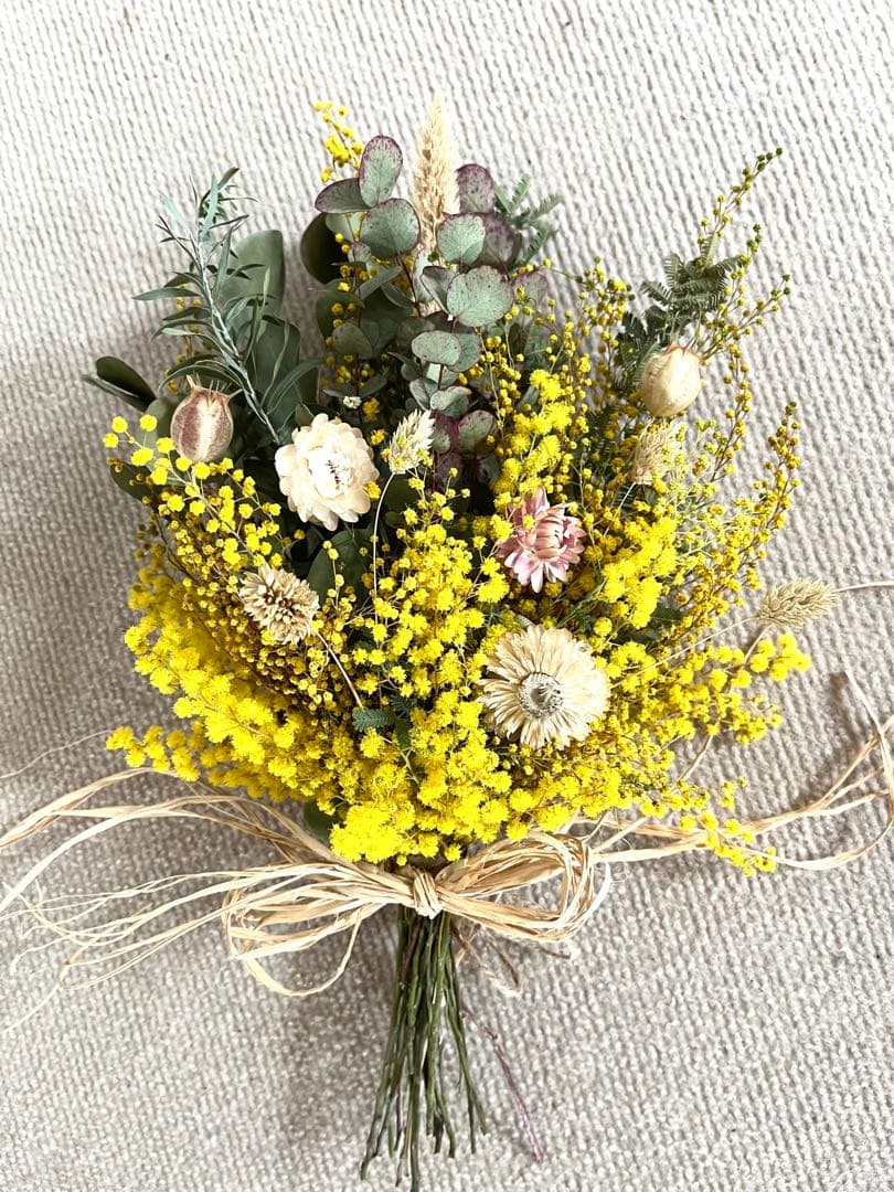 ミモザとユーカリの花束　ドライフラワースワッグ　プレゼント　インテリア装飾