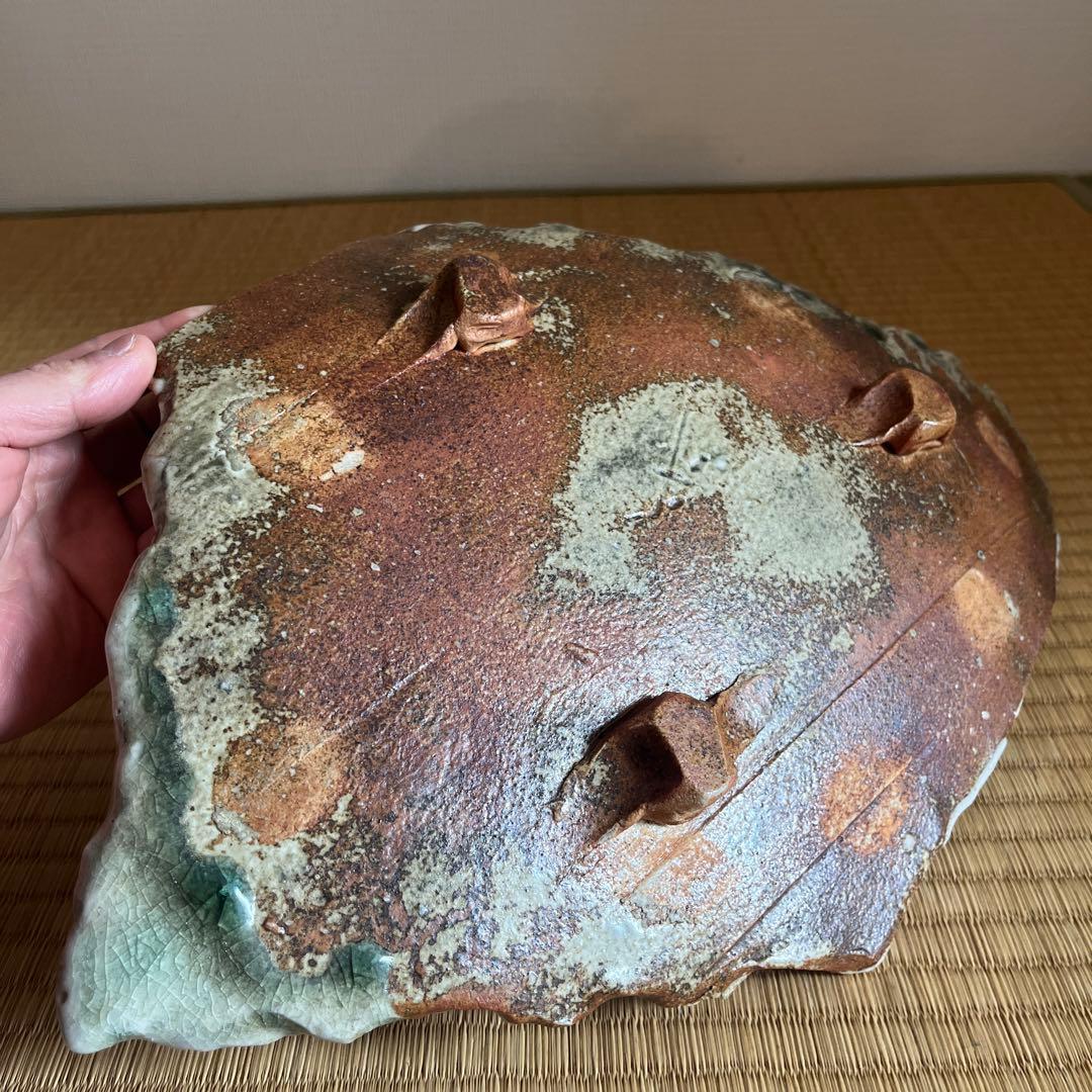 t*-様 【断捨離】伊賀焼　新学さん作　大皿　葉型陶器　緑色