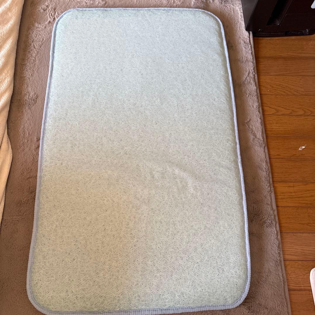専用　フィーヌエアーマット Mサイズ 60×100cm