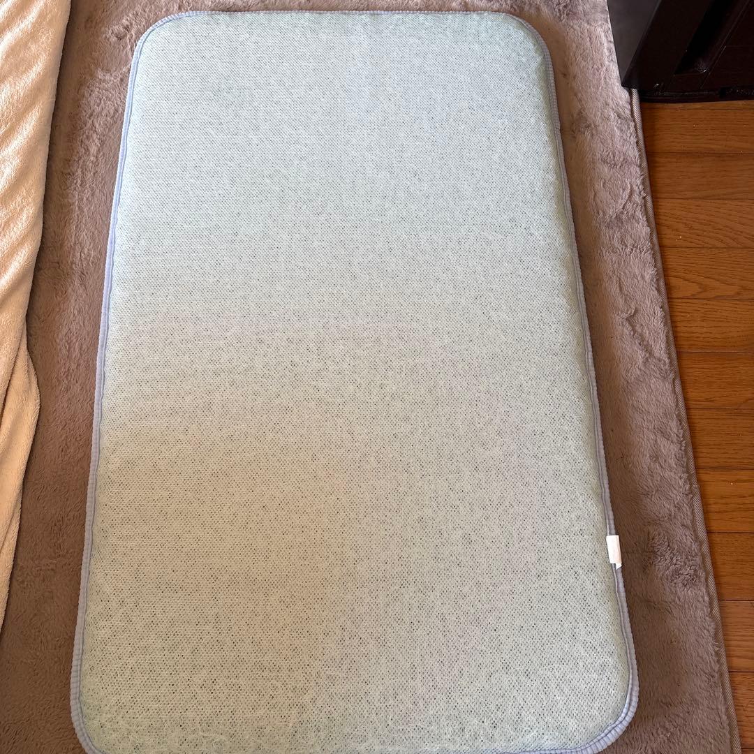 専用　フィーヌエアーマット Mサイズ 60×100cm