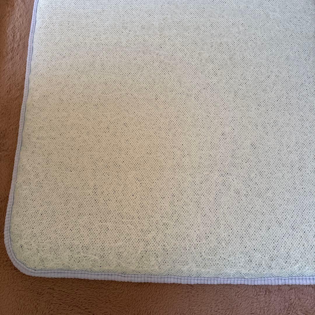 専用　フィーヌエアーマット Mサイズ 60×100cm