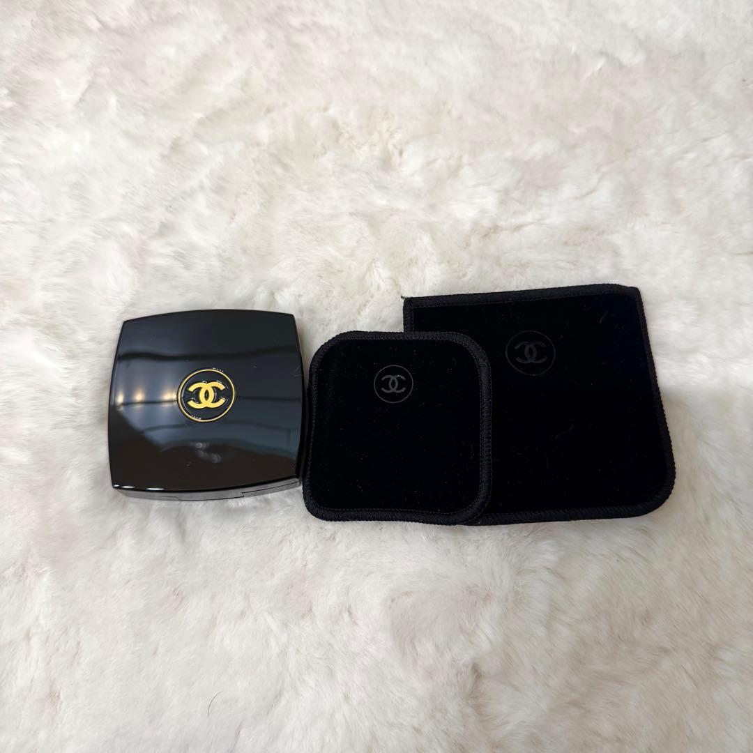 CHANEL レ シーニュ ドゥ シャネル 998 ペッシュ ルミエール