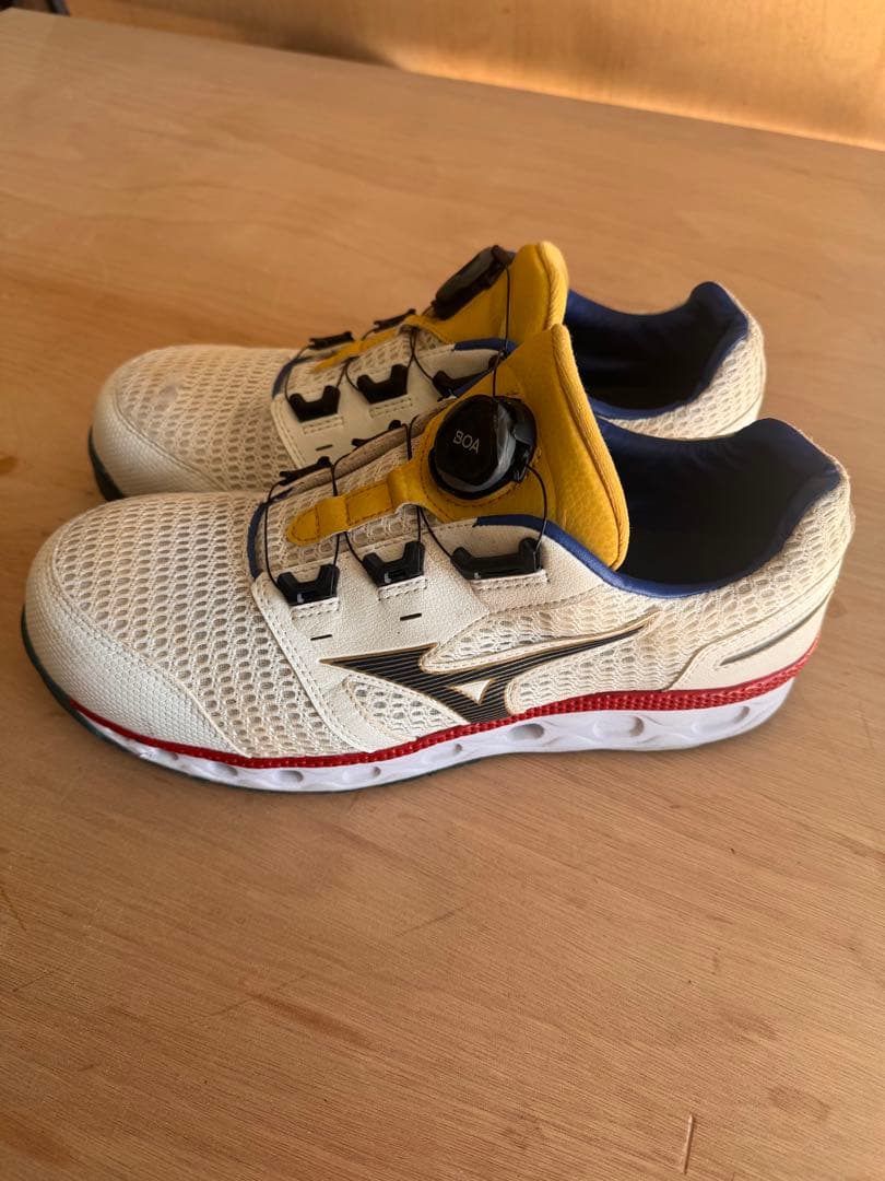 Mizuno BOAスニーカー ホワイト/イエロー