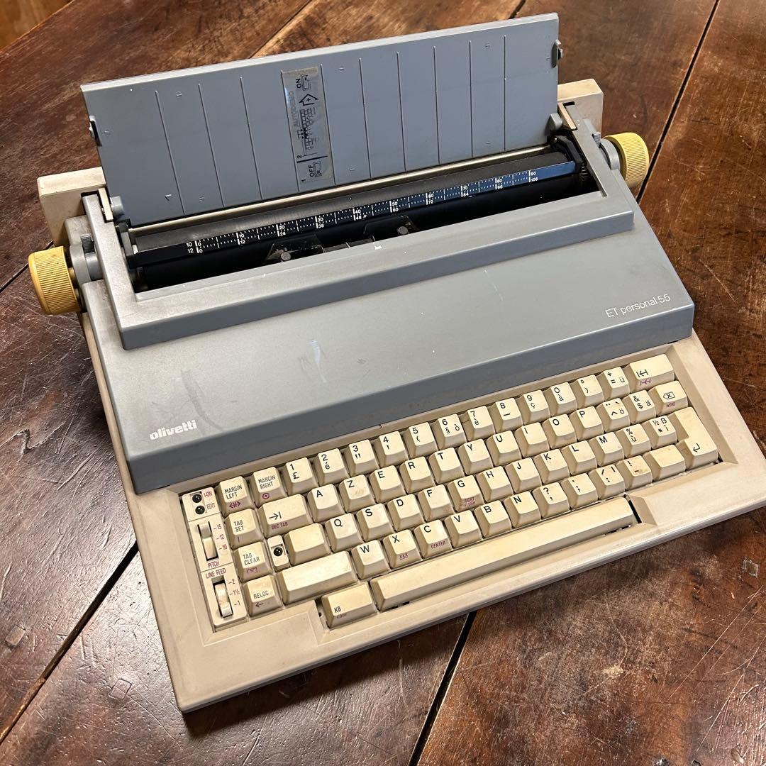Olivetti ET Personal 55 ヴィンテージタイプライター