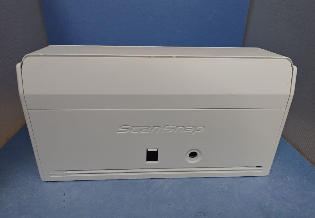 たまった書類を一気にスキャン 富士通 ScanSnap iX1500