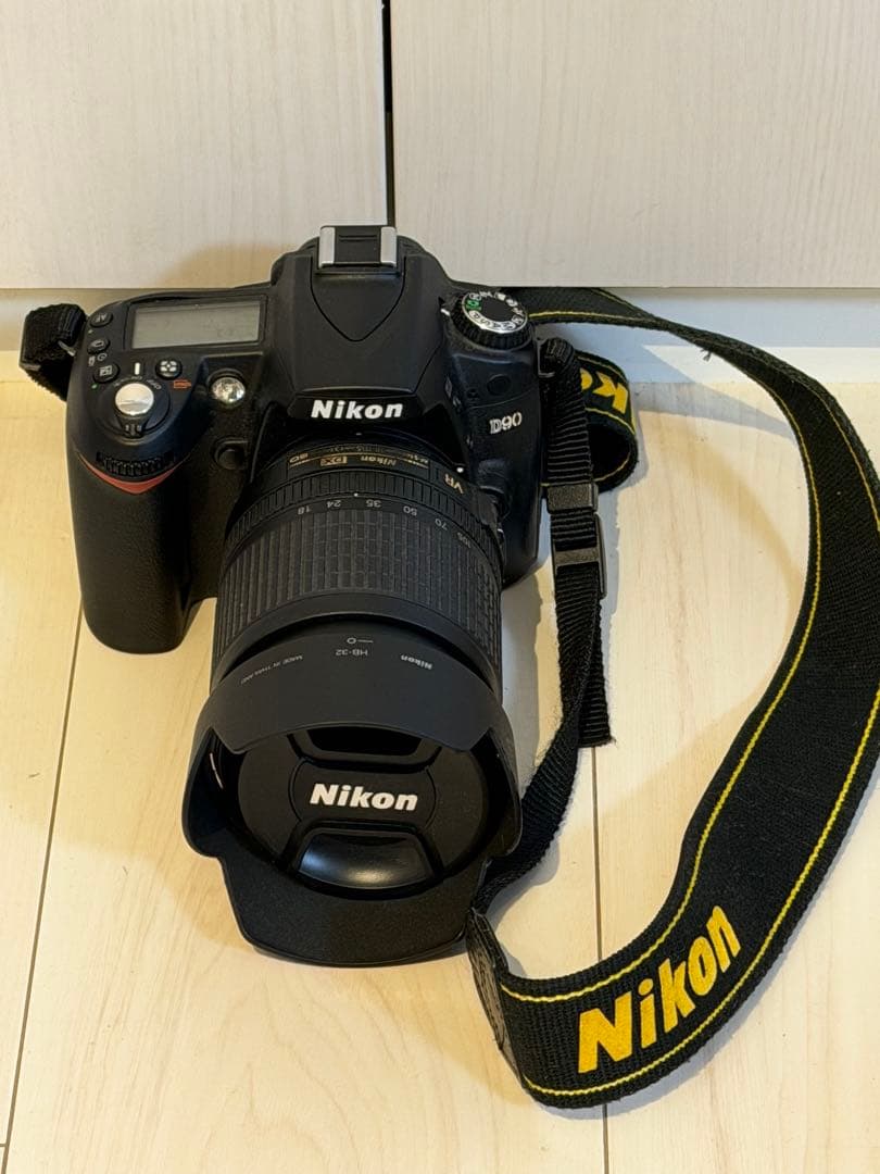 Nikon D90 ボディ＋18-105mm VR レンズキット