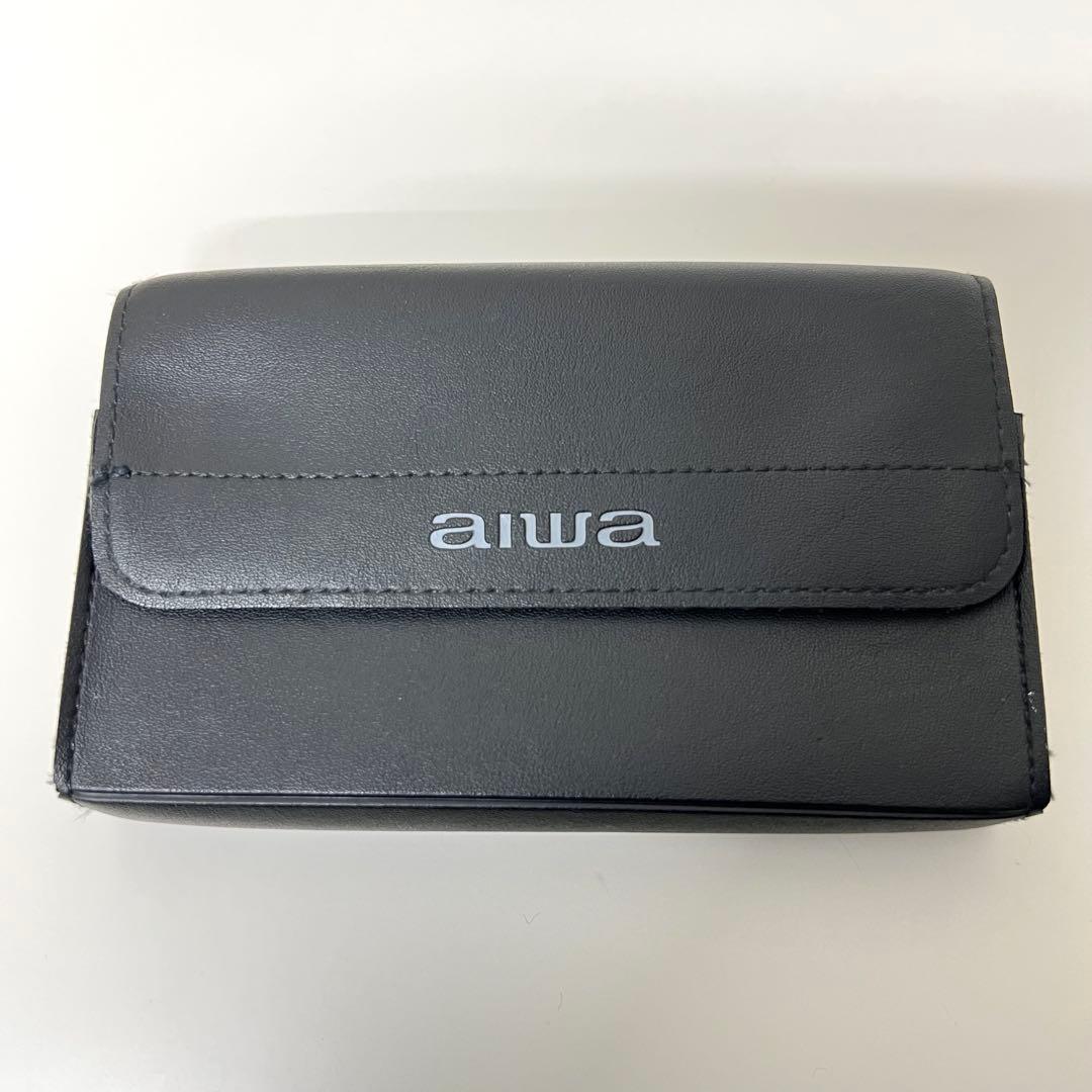 ② aiwa TP-80 VZRS カセットレコーダー 通電 ケース付 ジャンク