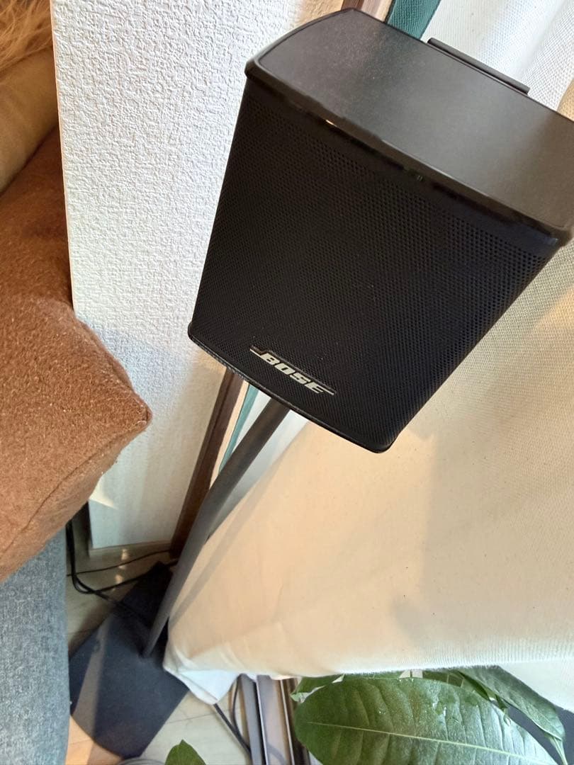 BOSE SURROUND SPEAKERS ワイヤレス スピーカー　スタンド付
