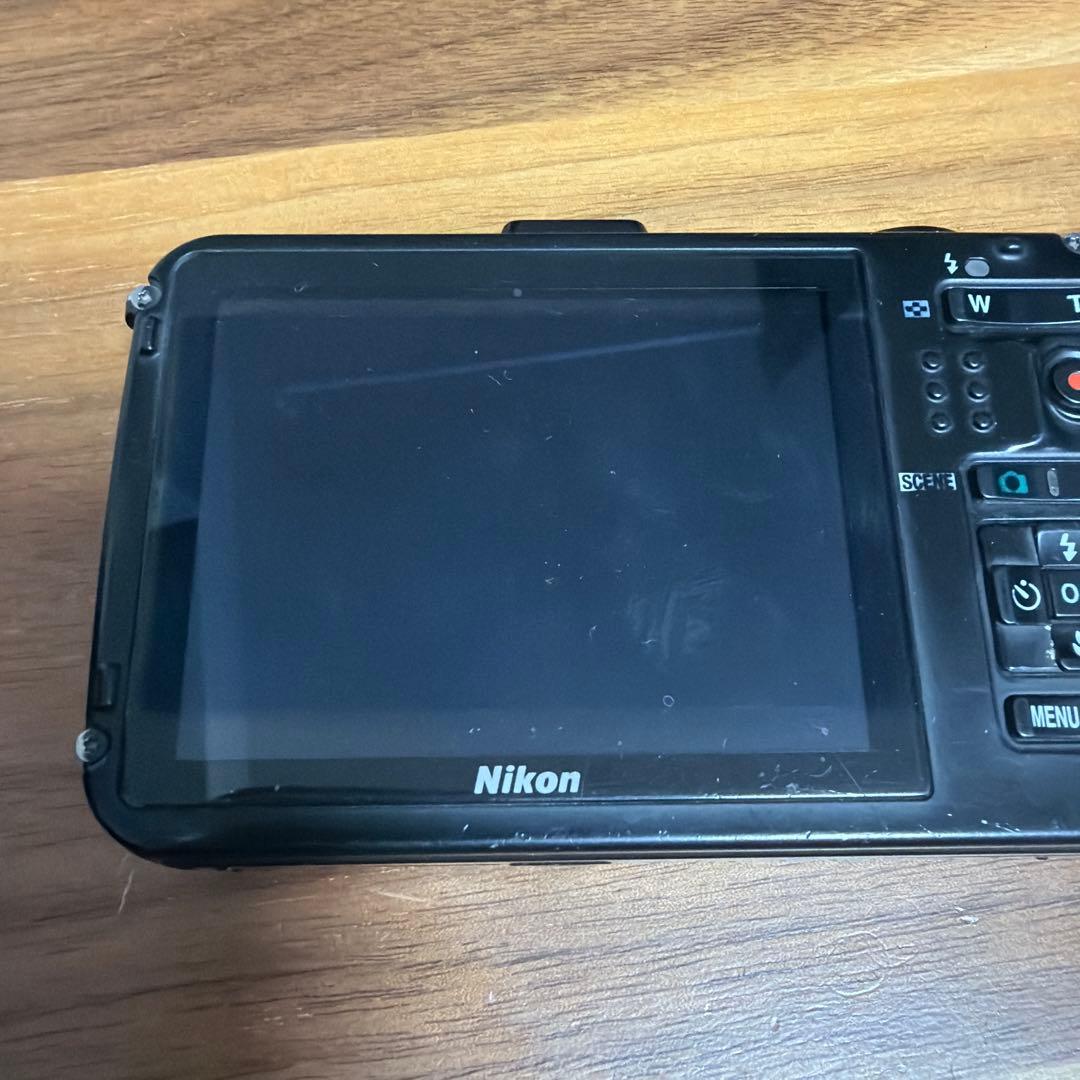 Nikon COOLPIX AW100 迷彩