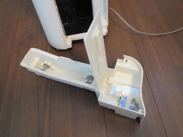未使用品　シャープ　SHARP　加湿空気清浄機　プラズマクラスター　KC-H50