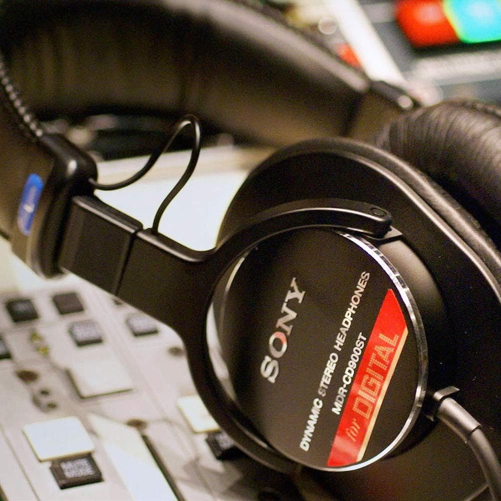 【美品】SONY スタジオモニターヘッドホン 黒 MDR-CD900ST