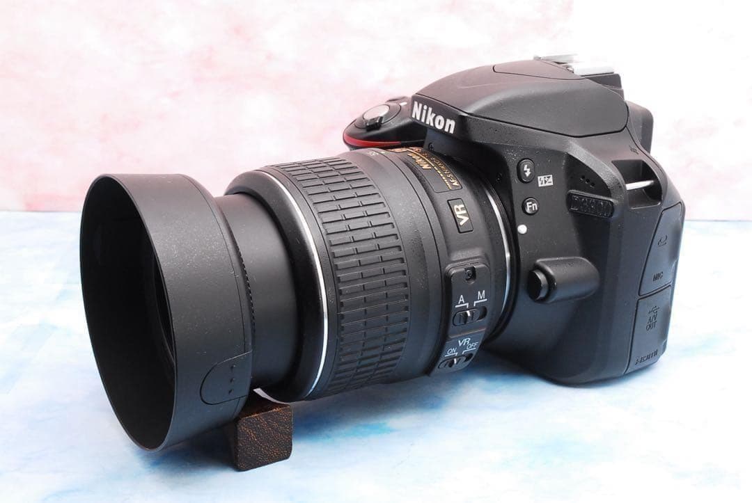 ☆Nikon D3300☆一眼レフカメラ☆バッグ付☆美品＆S数少☆初心者向け