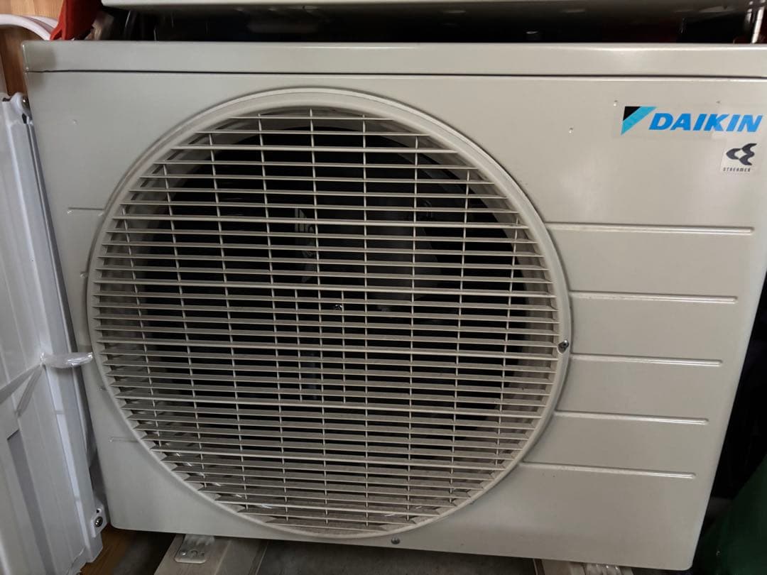 ダイキン エアコン　2023年製12畳用　自動フィルターお掃除Fシリーズ　室外機
