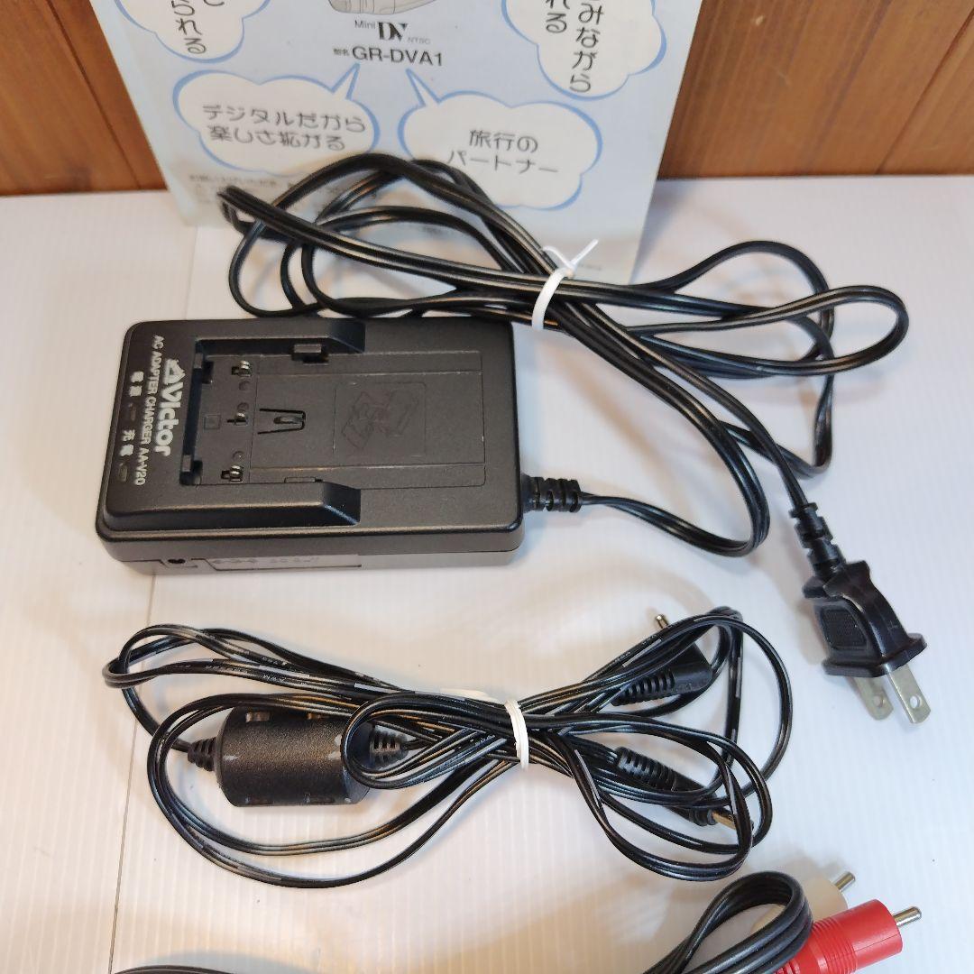ビクター GR-DVA10 ビデオカメラ 中古品 動作確認済 付属品・ケース有