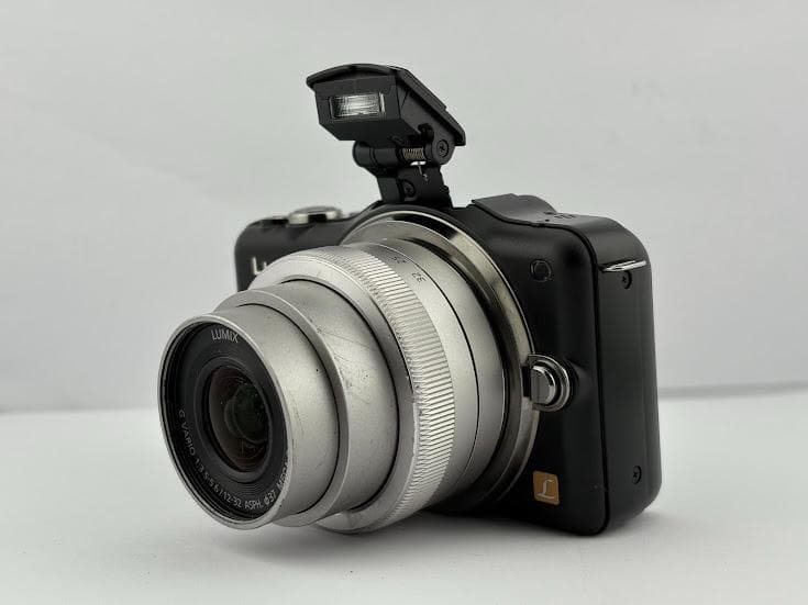 ★極上品★パナソニック LUMIX DMC-GF3/レンズキッド★付属品多数★