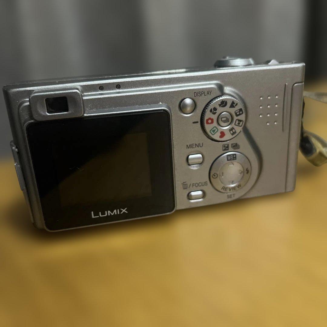 Panasonic DMC-FX5 Lumix コンパクトデジタルカメラ