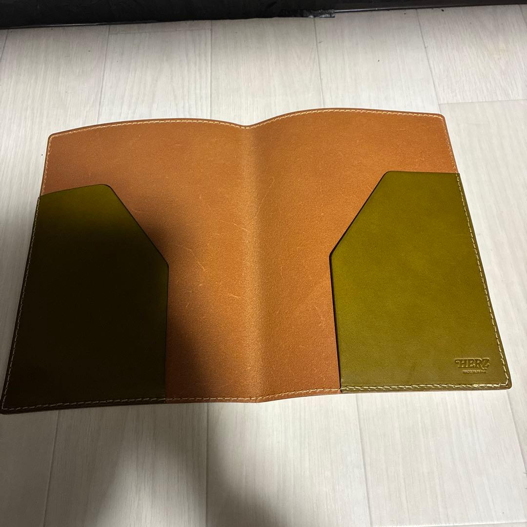 HERZ b5サイズ　書類ファイル