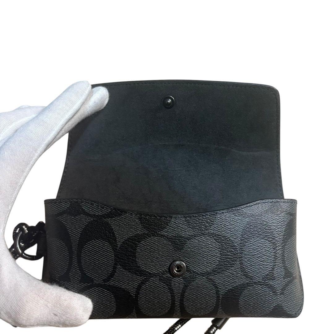 新品級 coach コーチ　サングラスケース　シグネチャー柄　黒　BLACK